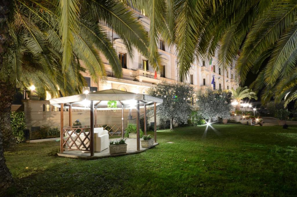 Capodanno del Benessere cenone e veglione in Hotel con SPA a Montecatini Terme hotel 1