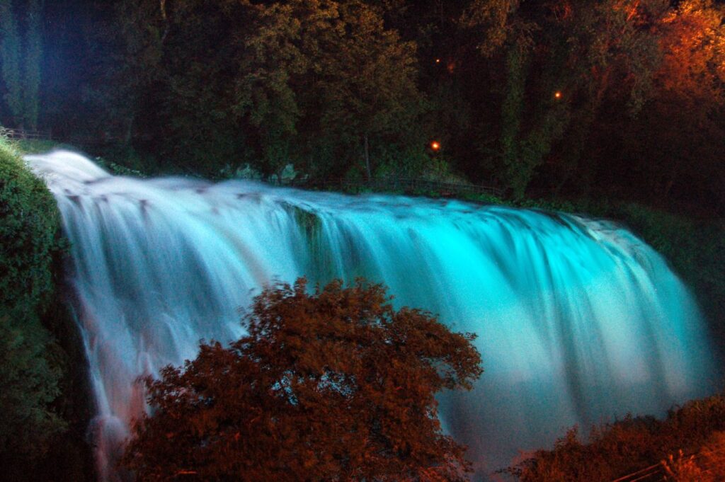 cascata-marmore-notte_02