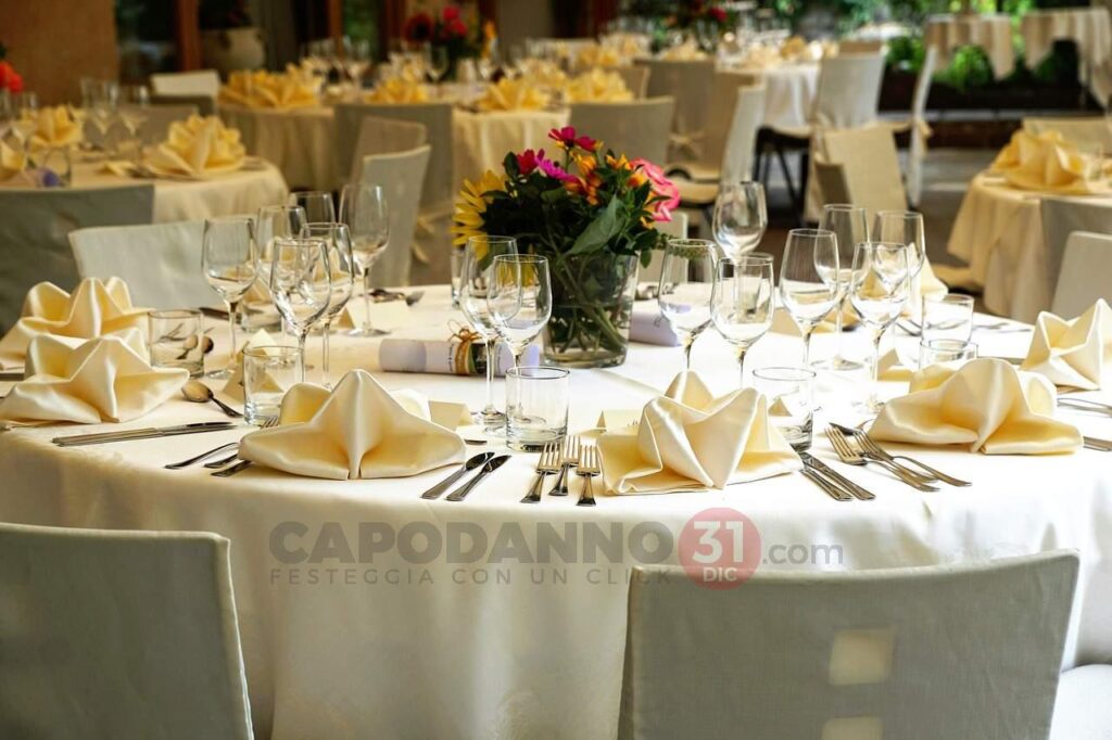 le 9 regole di BON TON per il cenone di capodanno